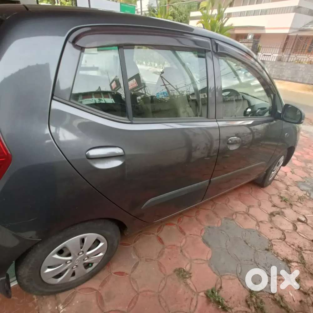 2011 Model Hyundai I 10 Carbon Grey Colour. Single Owner