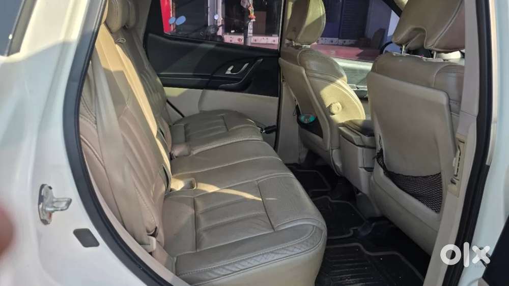 Mahindra Xuv500 At W10 Fwd, 2018, Diesel