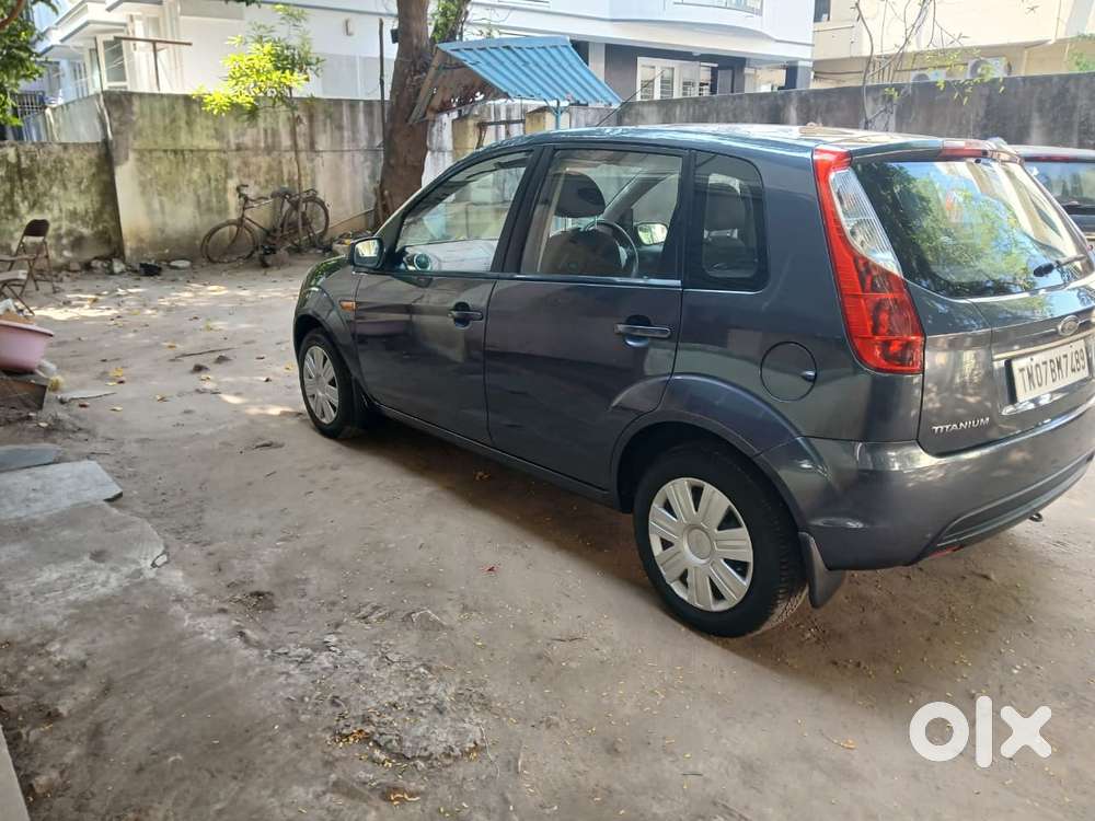 Ford Figo 2012-2015 Petrol Titanium, 2011, Petrol