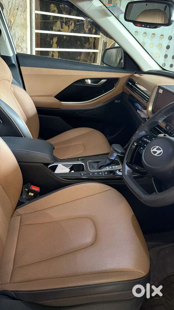 Hyundai Alcazar 2.0 Signature (o) Petrol At 7 Str, 2025, Petrol