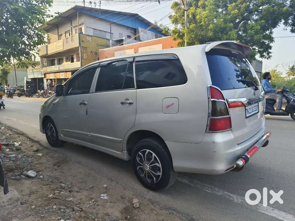 Toyota Innova 2014 Diesel Well Maintained