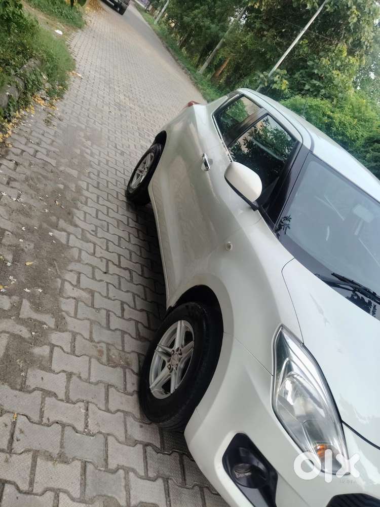 Maruti Suzuki Swift Lxi Optional-o, 2020, Petrol
