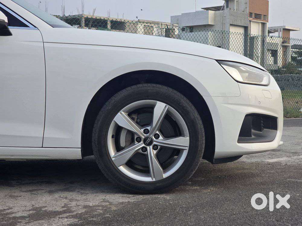 Audi A4 2.0 Premium Plus 40 Tfsi, 2023, Petrol