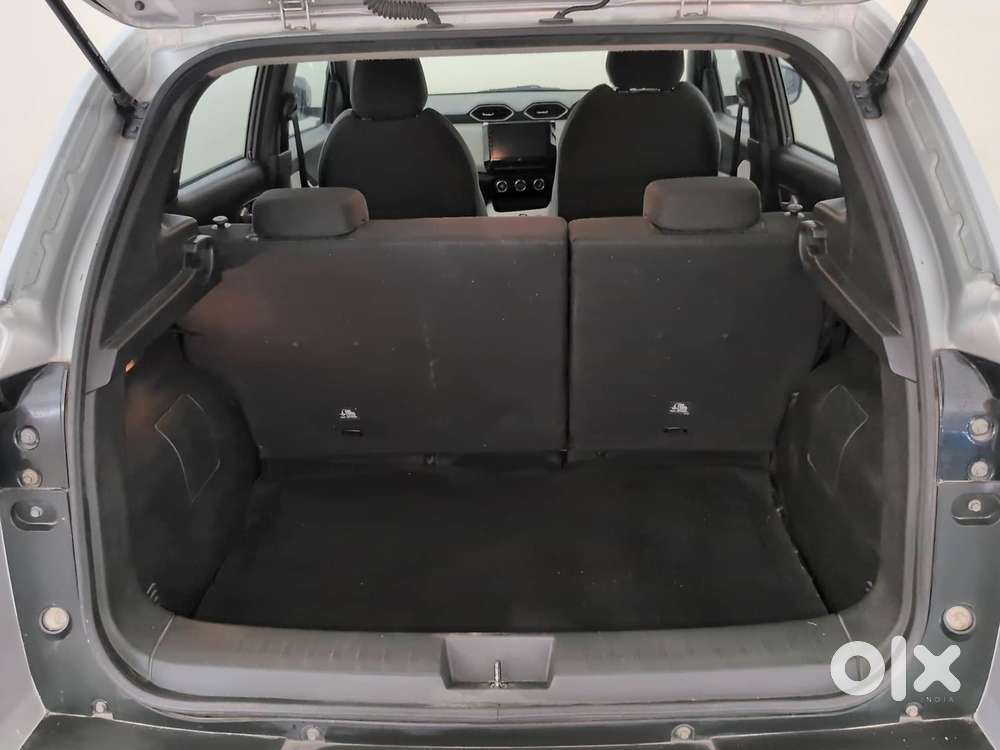 Nissan Magnite Xv Turbo, 2022, Petrol
