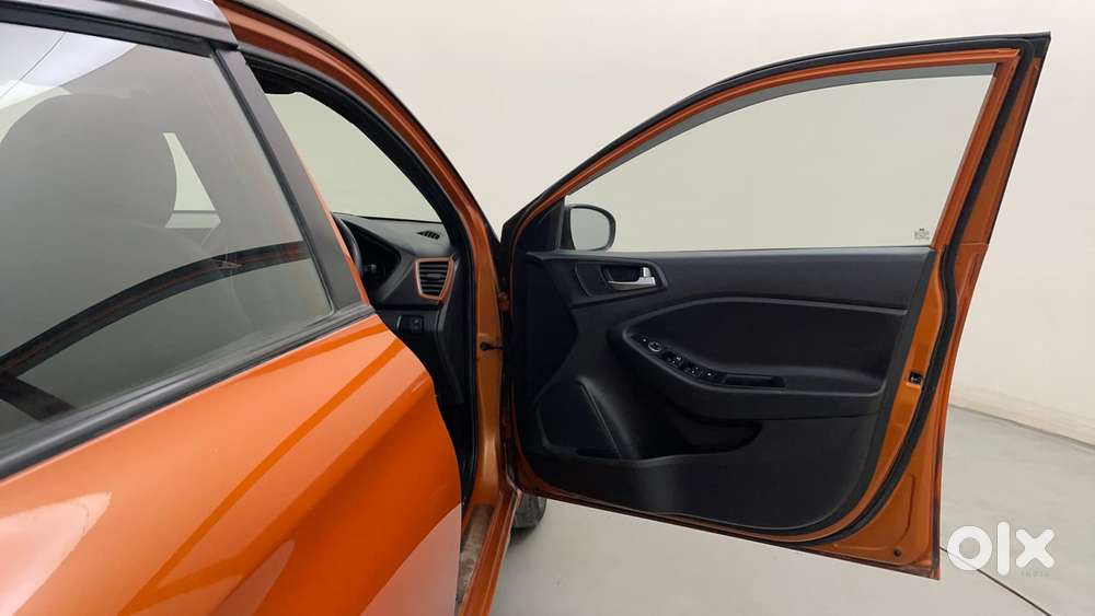 Hyundai Elite I20 Sportz Plus Dual Tone, 2019, Petrol