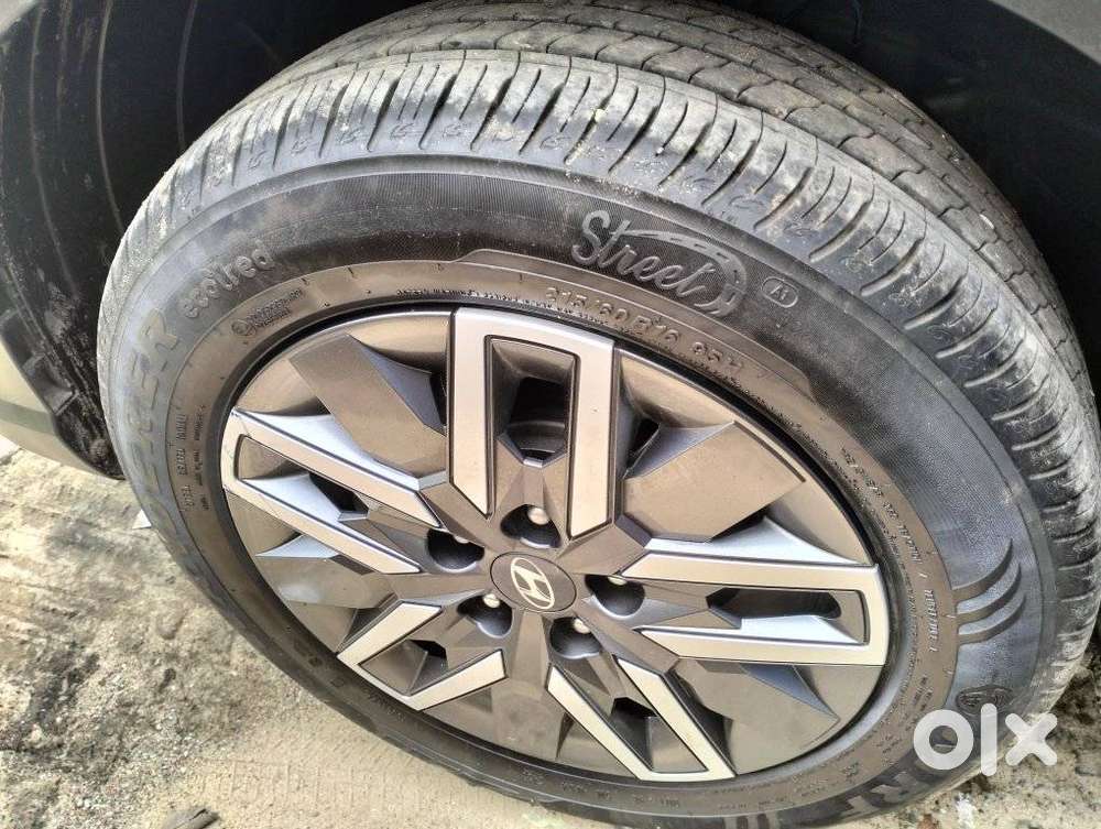 Hyundai Venue S (o) 1.0 Turbo Mt, 2024, Petrol