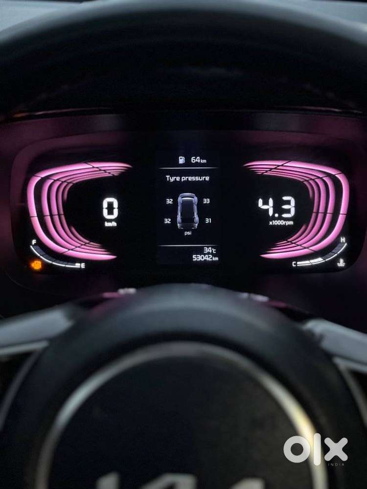 Kia Carens 1.5 Luxury Plus Diesel At 7 Str, 2022