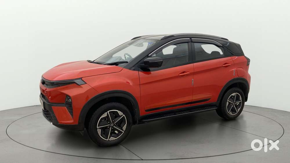 Tata Nexon Fearless S Purple 1.2 Revotron Petrol 6mt Dual Tone, 2024..
