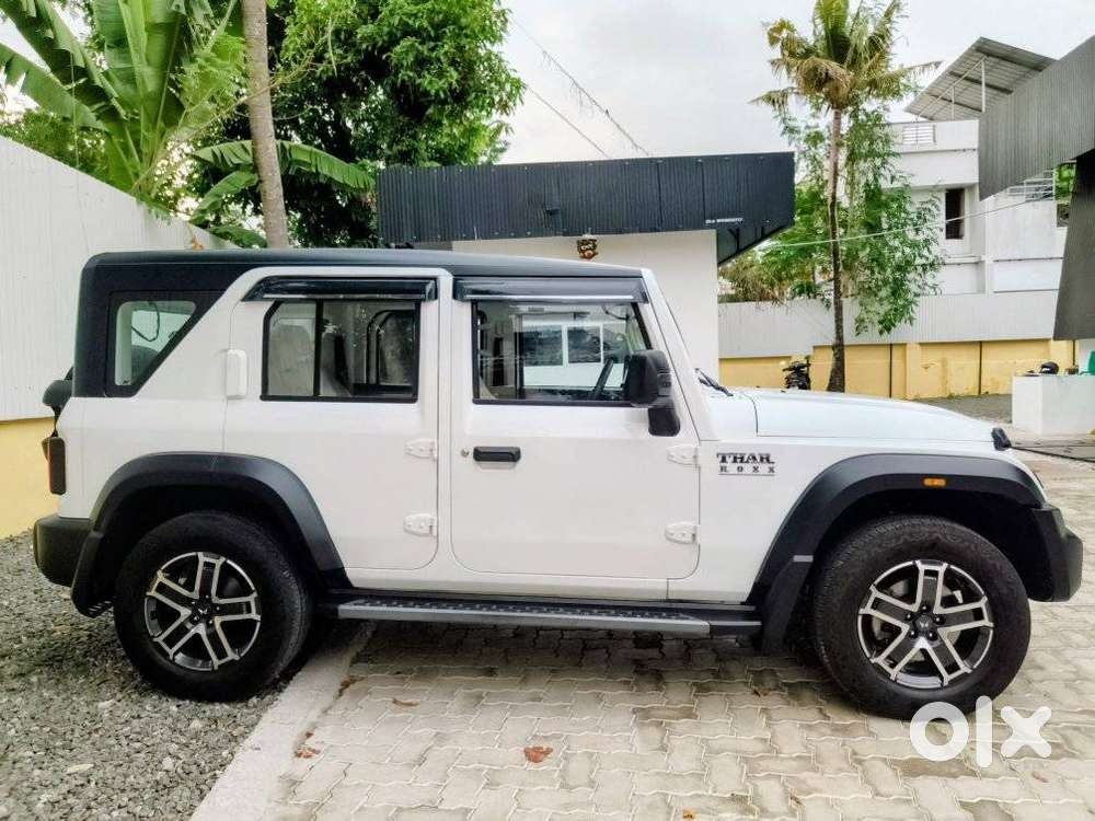 Mahindra Thar Roxx Mx5 Petrol Mt 2wd, 2024, Petrol