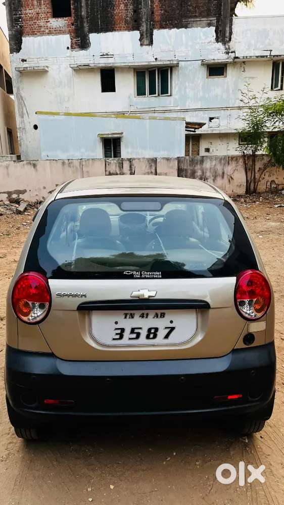 Omni 2022 And Chevrolet Spark 2010