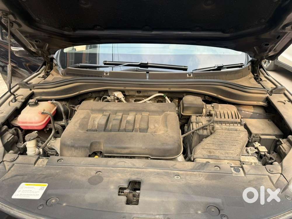 Mahindra Xuv700 2022 Diesel Automatic Well Maintained