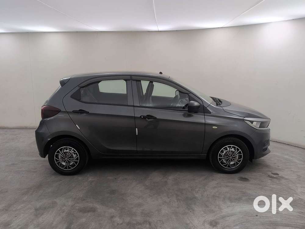 Tata Tiago Xe, 2024, Petrol