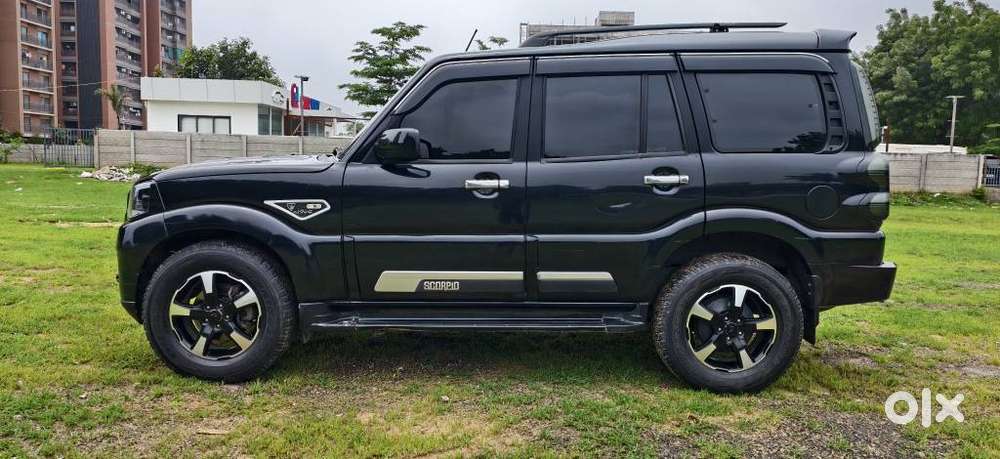 Mahindra Scorpio Classic 2.2 S 11 Mt 7 Str, 2023, Diesel