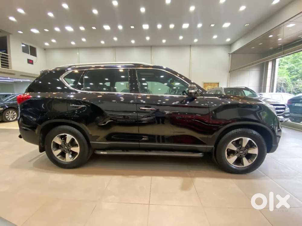 Mahindra Alturas G4 4wd At, 2019, Diesel