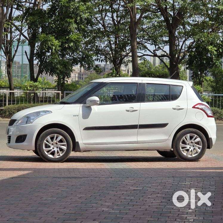 Maruti Suzuki Swift Zxi, 2011, Cng & Hybrids