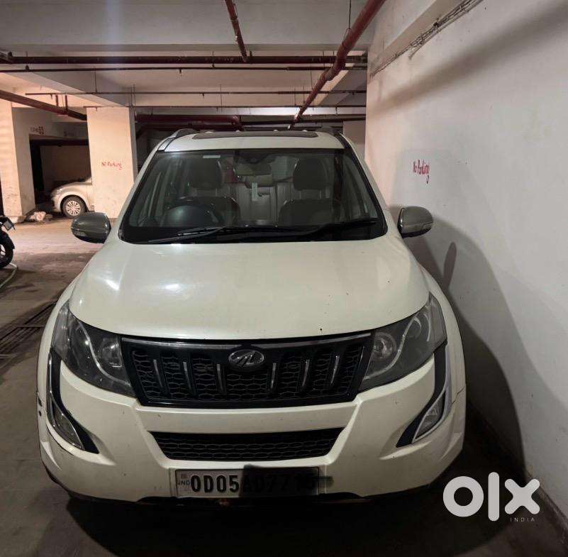 Mahindra Xuv500 Diesel Car 2017 W10 - Top Model