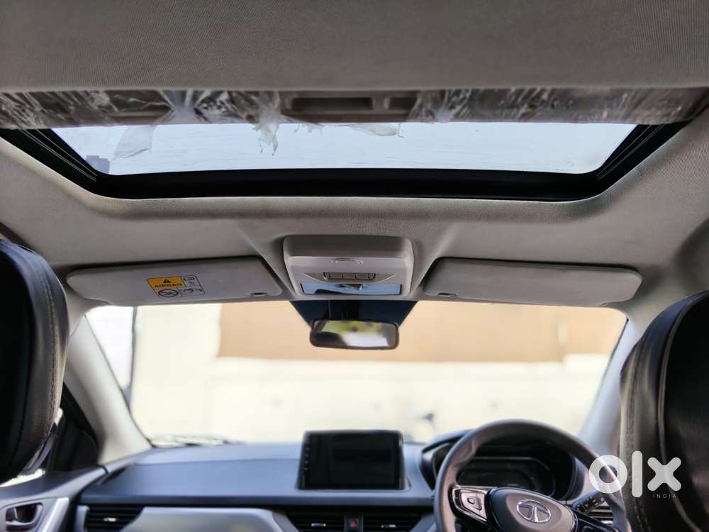 Tata Nexon 1.5 Revotorq Xm (s), 2022, Petrol