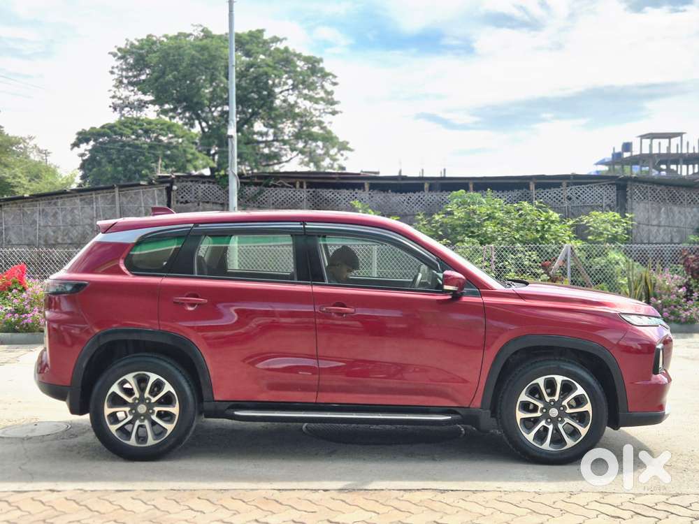 Maruti Suzuki Grand Vitara 1.5 Delta Smart Hybrid At, 2023, Petrol