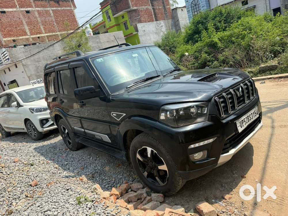 Mahindra Scorpio Classic 2023 Diesel 68000 Km Driven