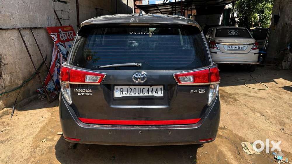 Toyota Innova Crysta 2017 Diesel Well Maintained Loan Service