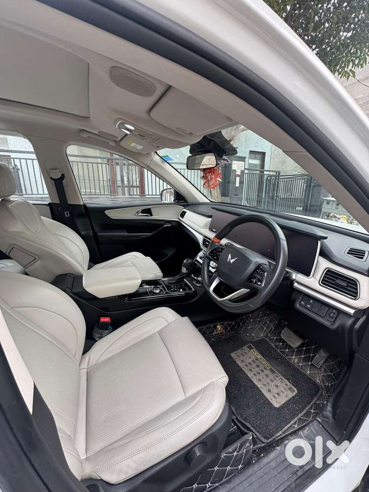 Mahindra Xuv700 2024 Petrol Automatic