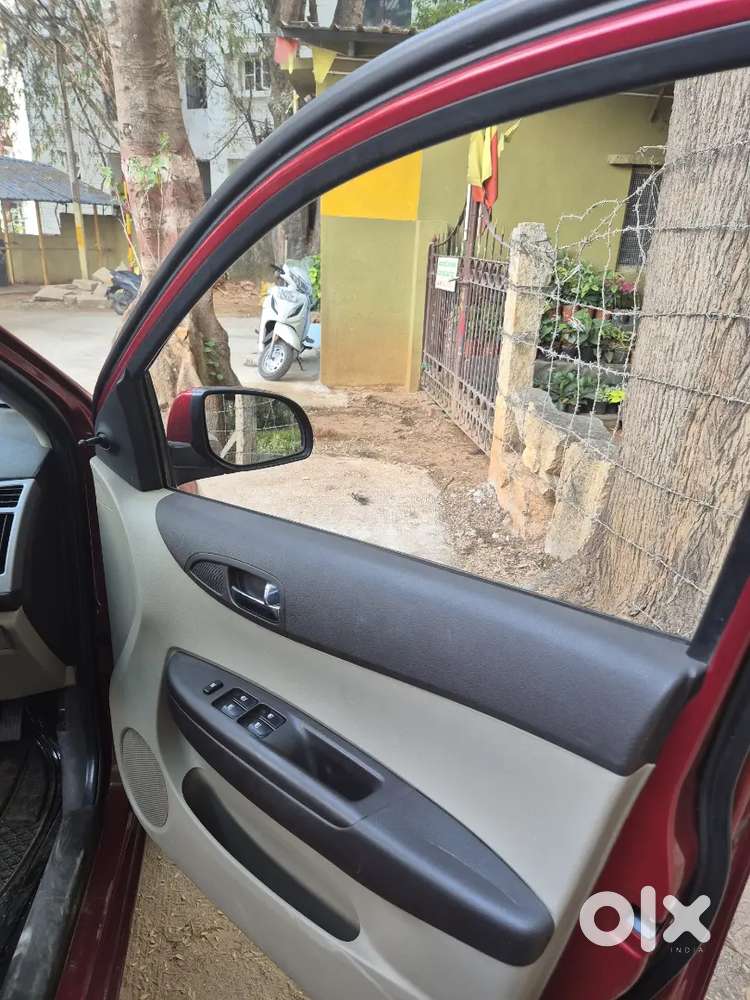 Hyundai I20 2011 Petrol Well Maintained