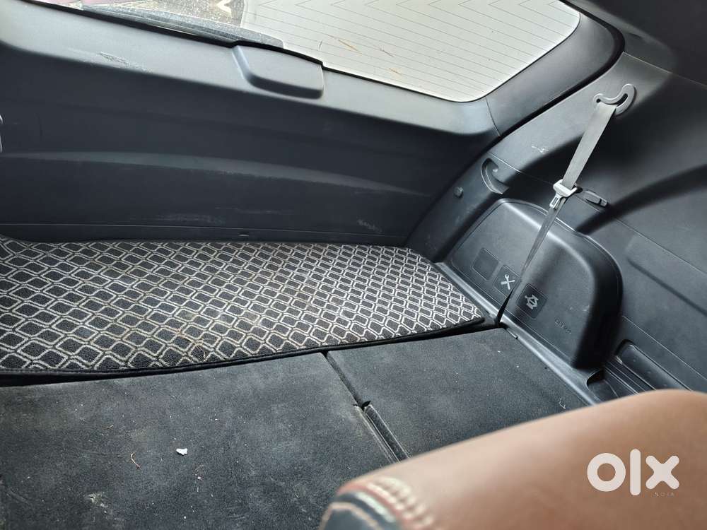 Mahindra Alturas G4 4wd At, 2019, Diesel