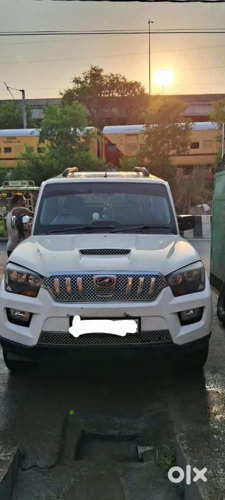 Mahindra Scorpio 2015 Diesel 150000 Km Driven