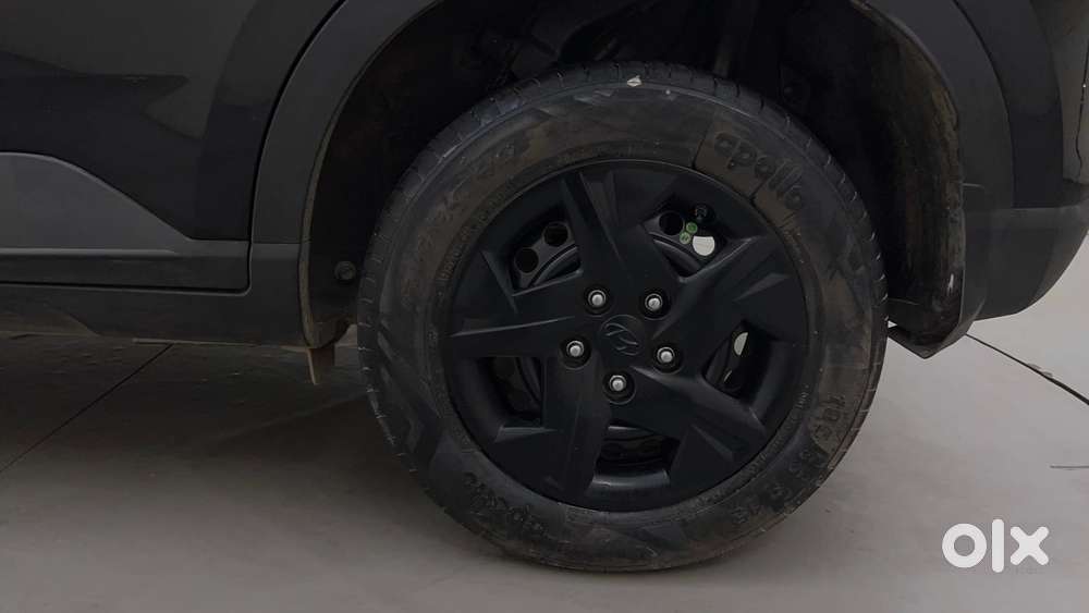 Hyundai Venue Sx Knight Edition Mt, 2025, Petrol