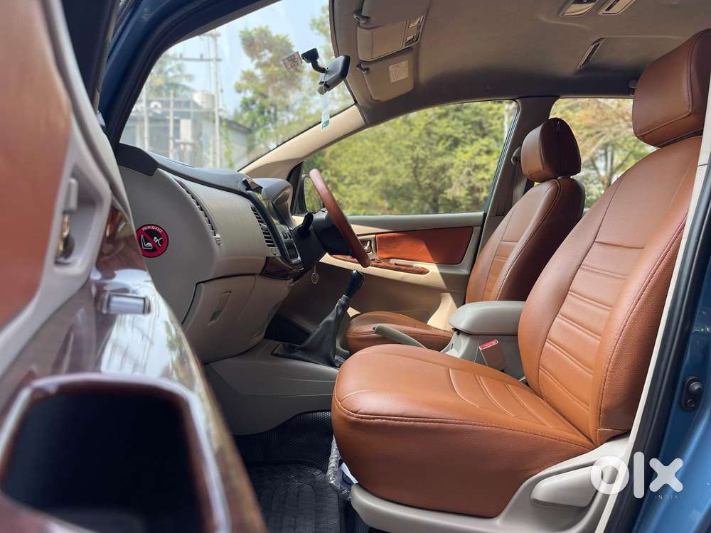 Toyota Innova Crysta 2.4 V, 2013, Diesel