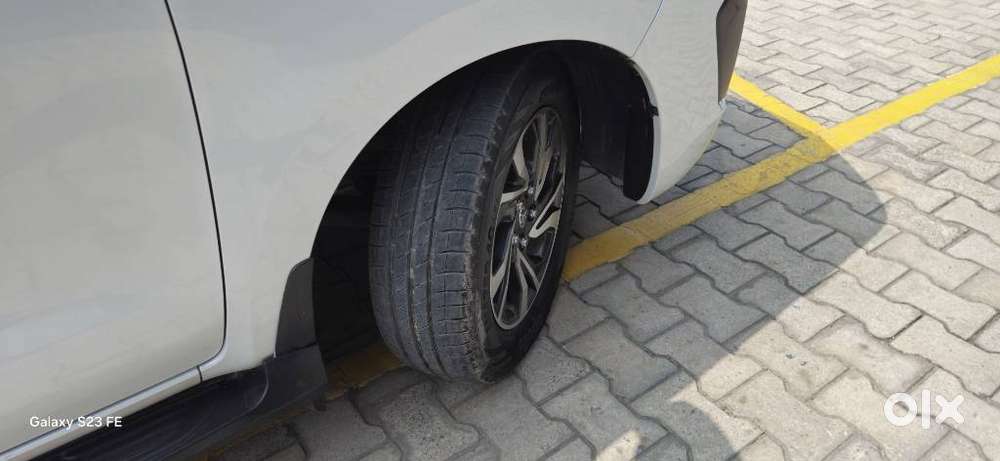 Toyota Innova Crysta 2.7 V, 2022, Petrol