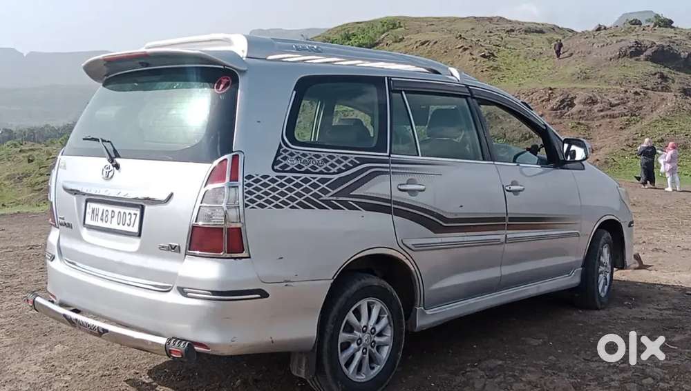 Toyota Innova 2012 Diesel 160000 Km Driven