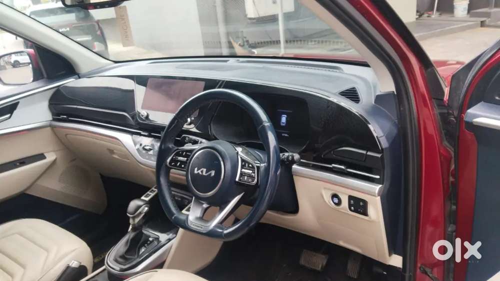 Kia Carens 2023 Diesel 68000 Km Driven