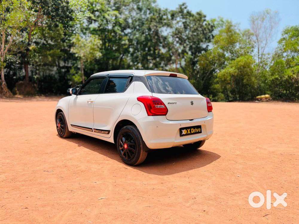 Maruti Suzuki Swift Vxi Ags, 2022, Petrol