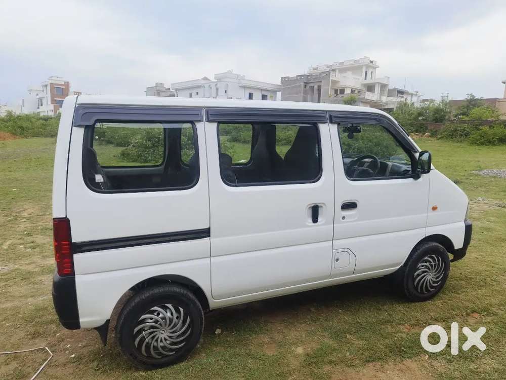 Maruti Suzuki Eeco 2025 Petrol 7500 Km Driven