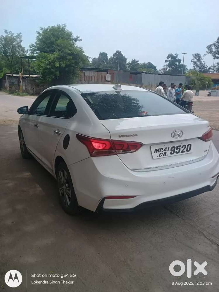 Hyundai Verna 1.6 Sx (o) Vtvt, 2018, Petrol