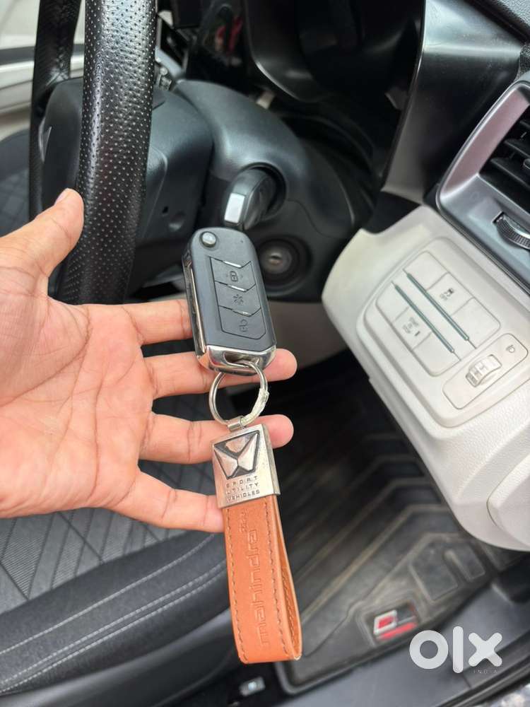 Xuv 3xo Petrol Manual Mx1