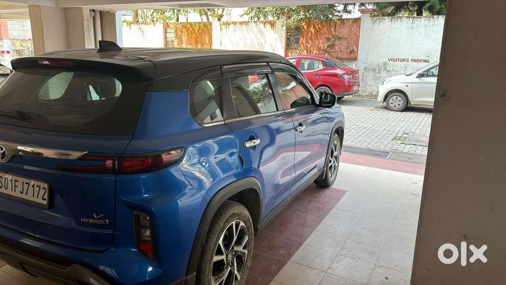 Toyota Urban Cruiser Hyryder 2022 Hybrid 51000 Km Driven