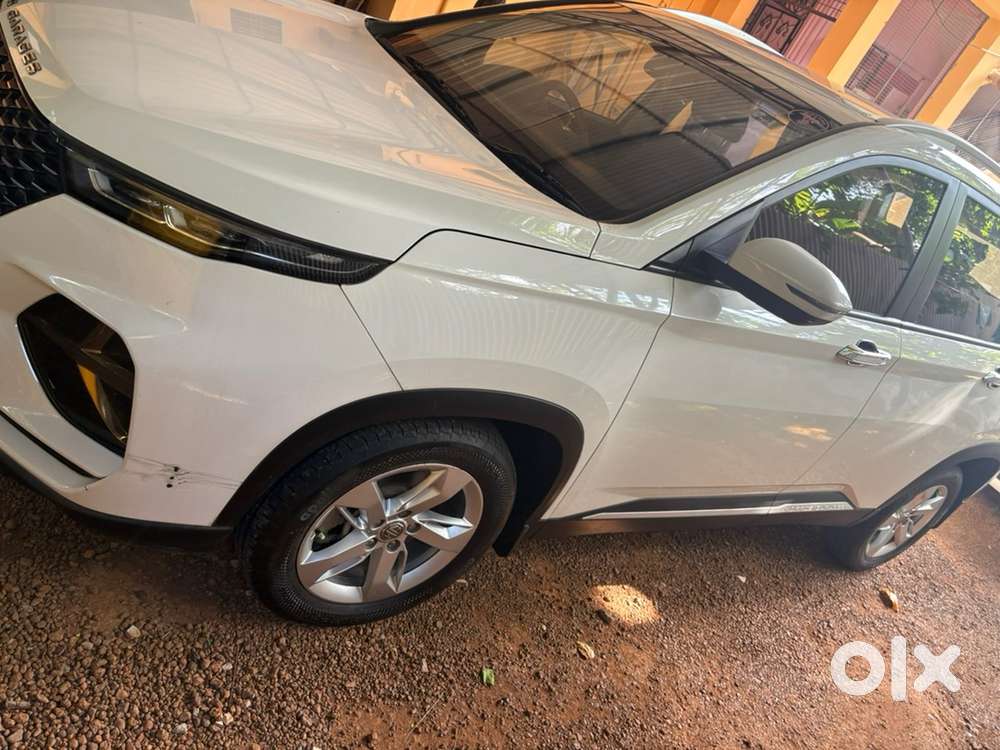 Mg Hector Plus 2021 Petrol 98000 Km Driven