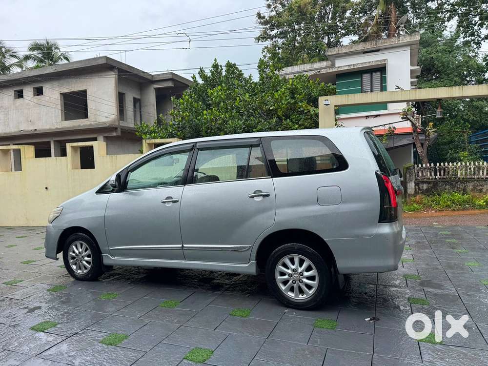 Toyota Innova 2013 Diesel Well Maintained