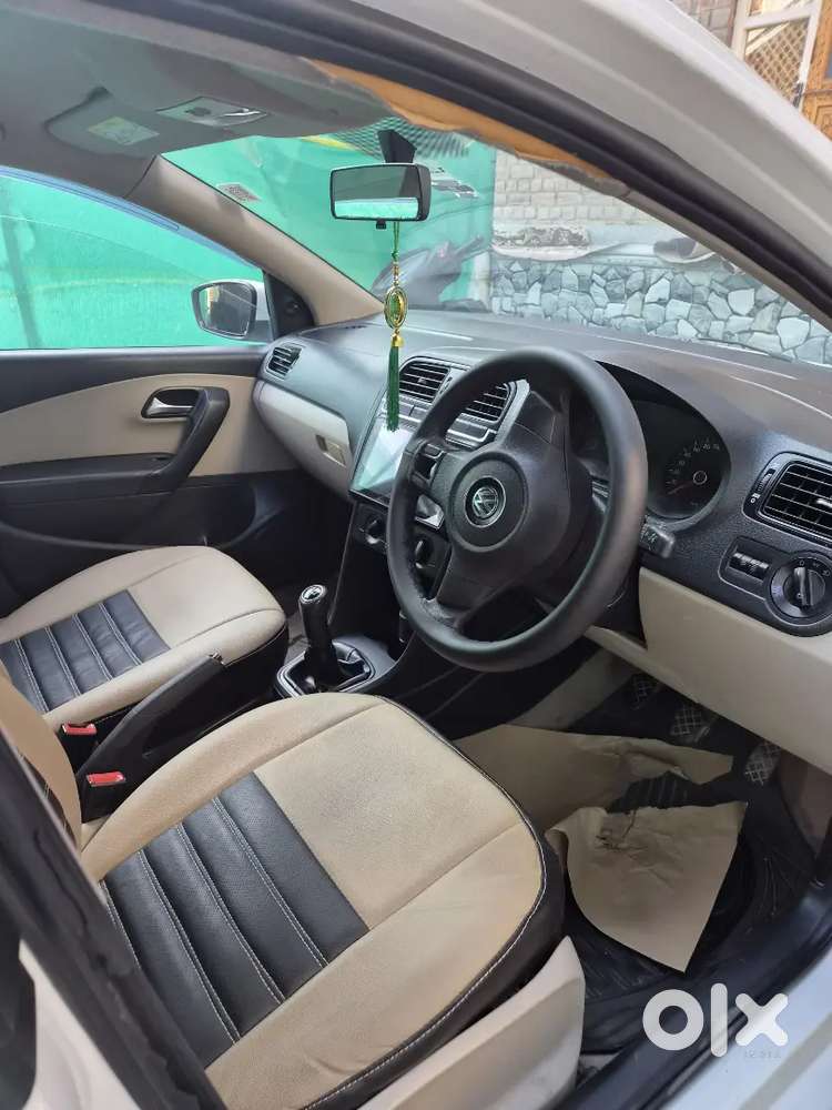 Volkswagen Polo Petrol 2011