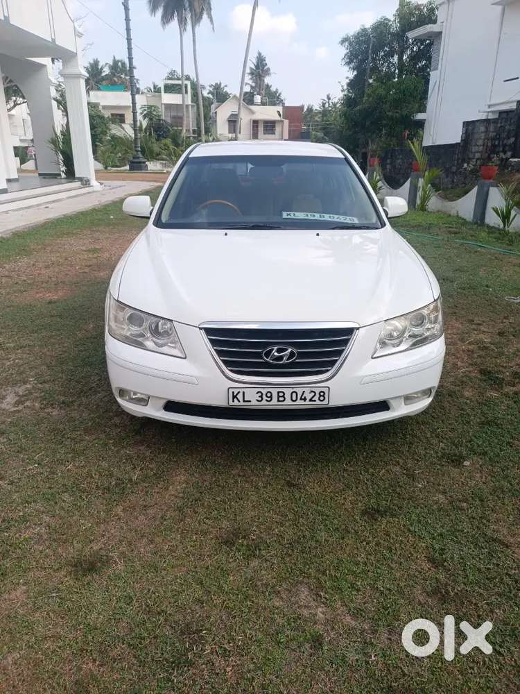 Hyundai Sonata Transform 2009