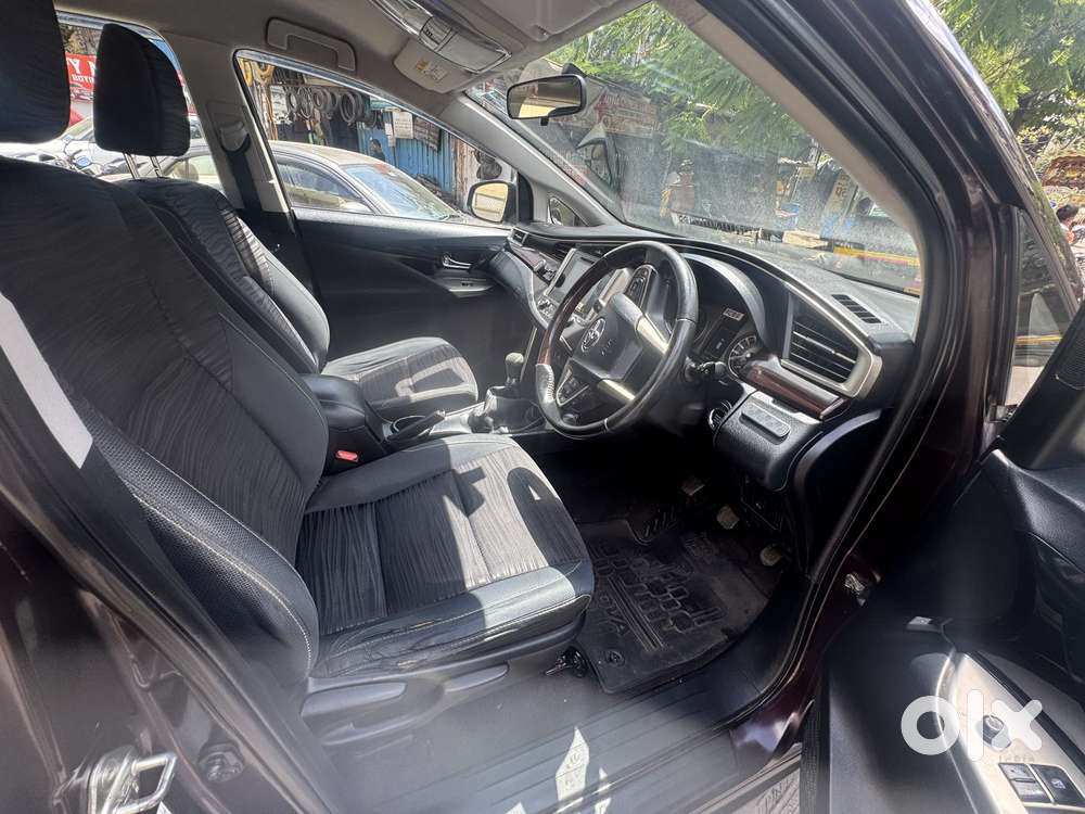 Toyota Innova Crysta 2.7 Vx Mt, 2017, Diesel
