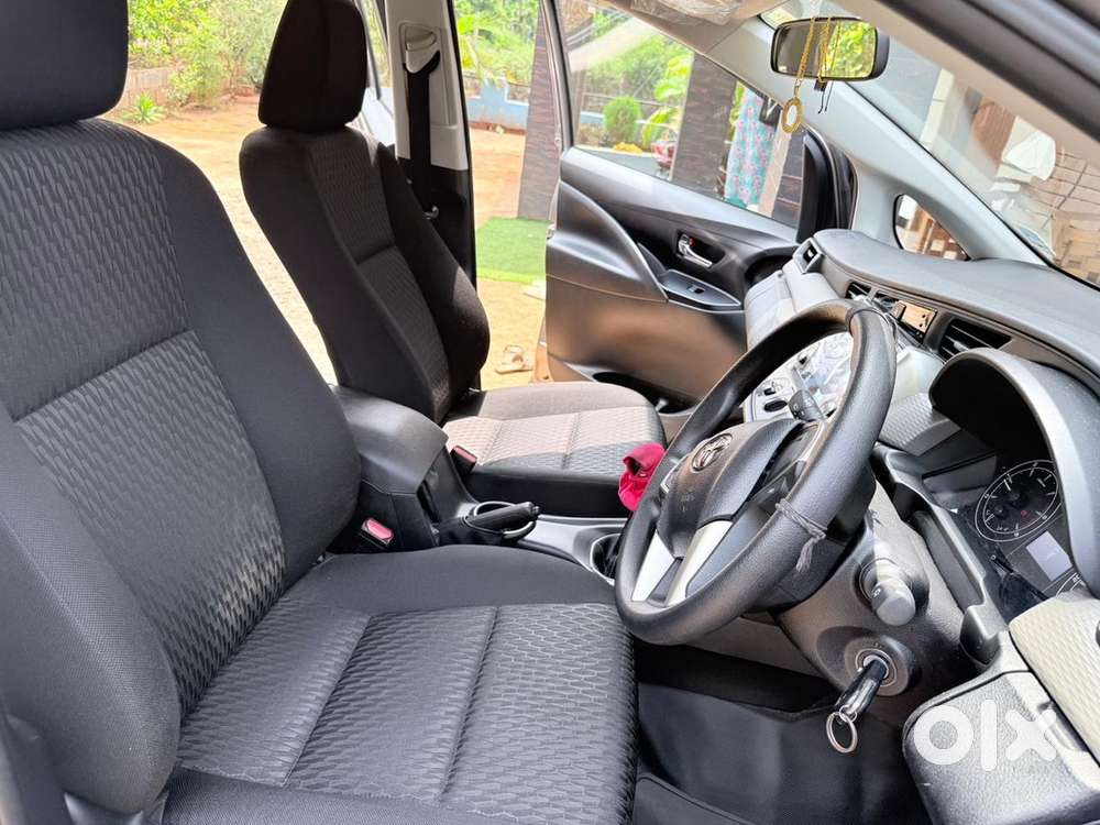 Toyota Innova Crysta 2023 Diesel Manual