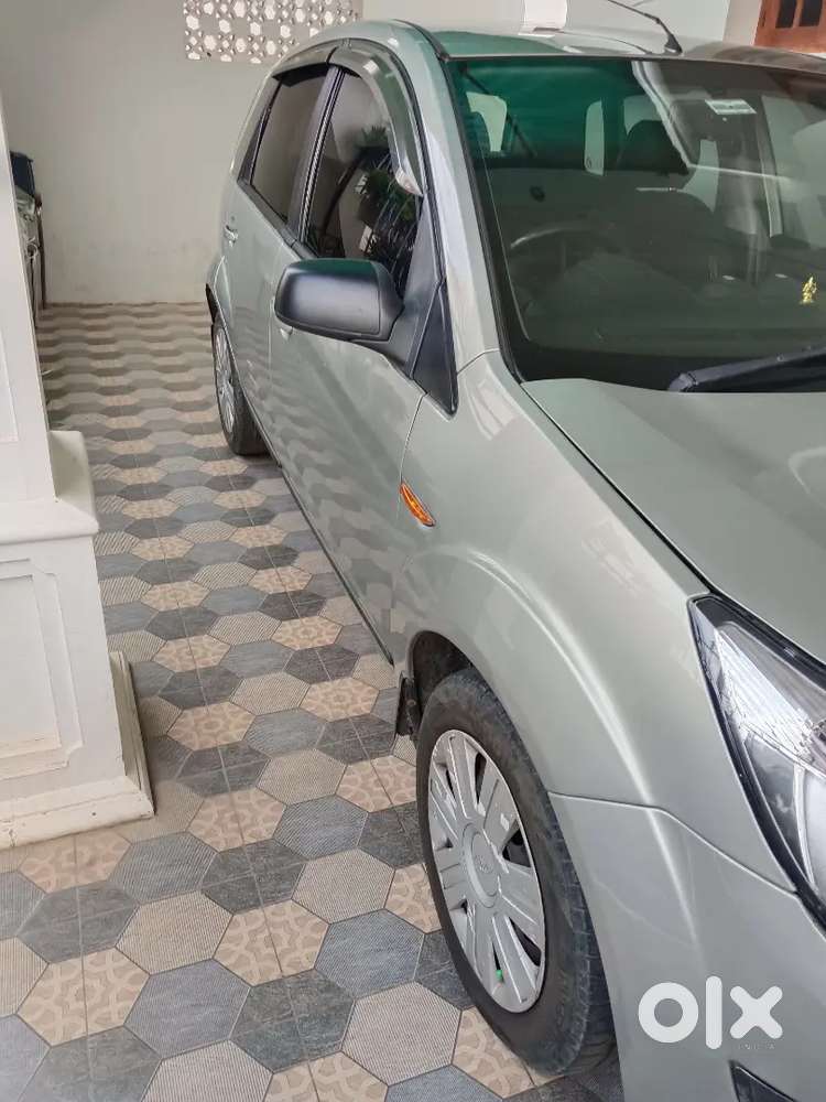 Ford Figo Diesel Zxi 2010 Model