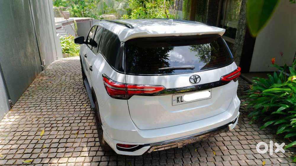 Fortuner 2023 4x2 At Diesel - Customised, Dechromed