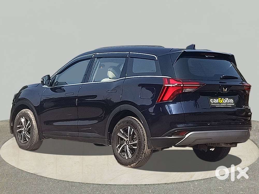 Mahindra Xuv700 2.0 Ax 5 Petrol At Str, 2022, Petrol
