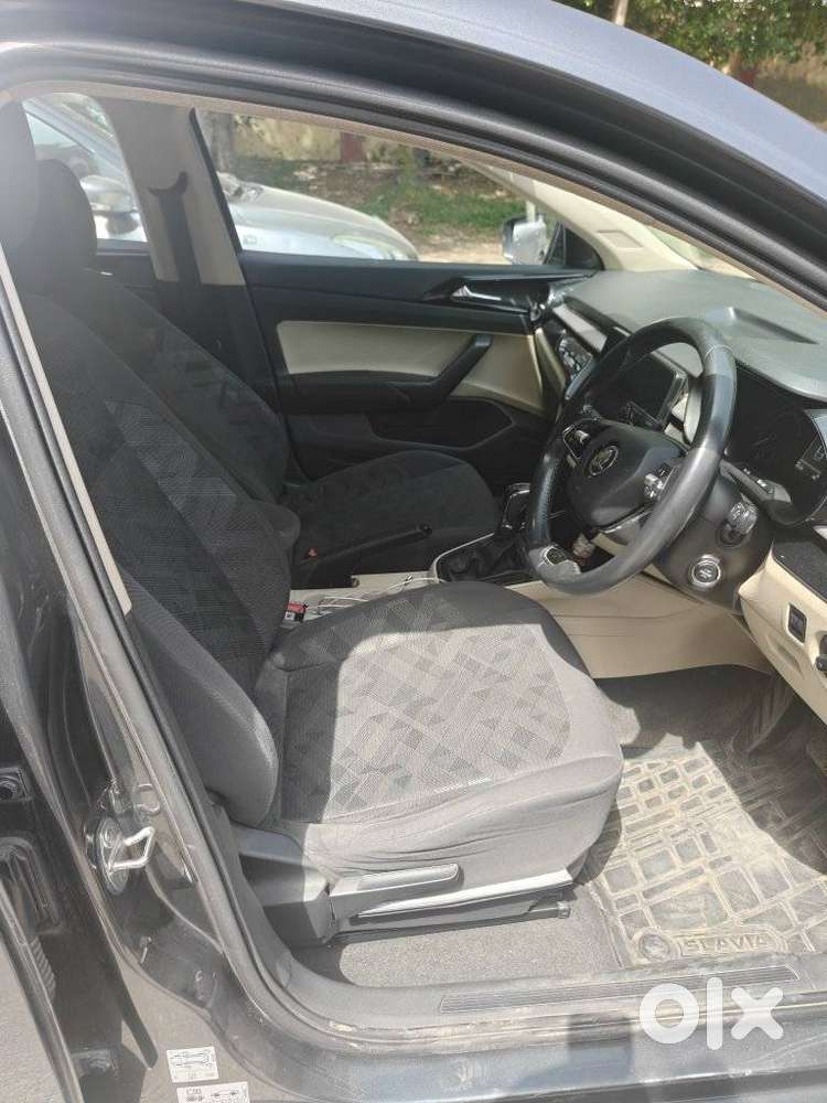 Skoda Slavia 1.0 Ambition Tsi At, 2022, Petrol