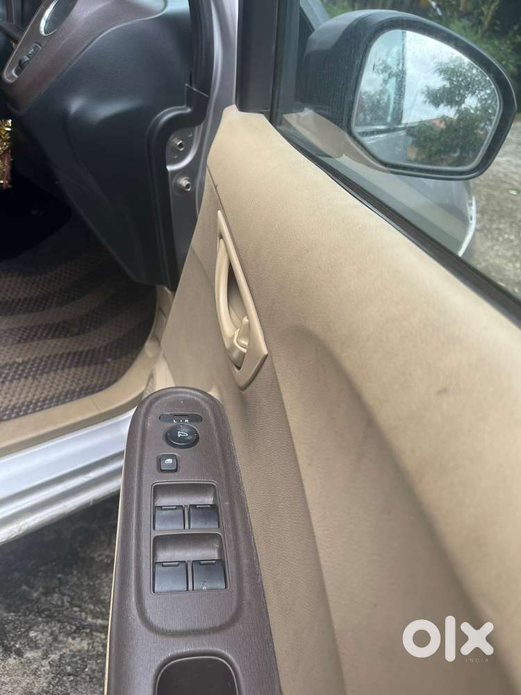 Honda Brio Petrol Manual 2012