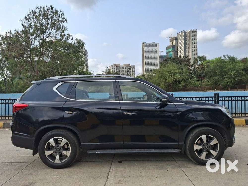 Mahindra Alturas G4 4wd At, 2021, Diesel